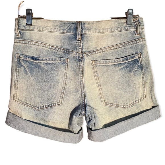 Forever 21 I Love H81 Cuffed Distressed Denim Jeans Shorts Size 26 NWT - Picture 4 of 14